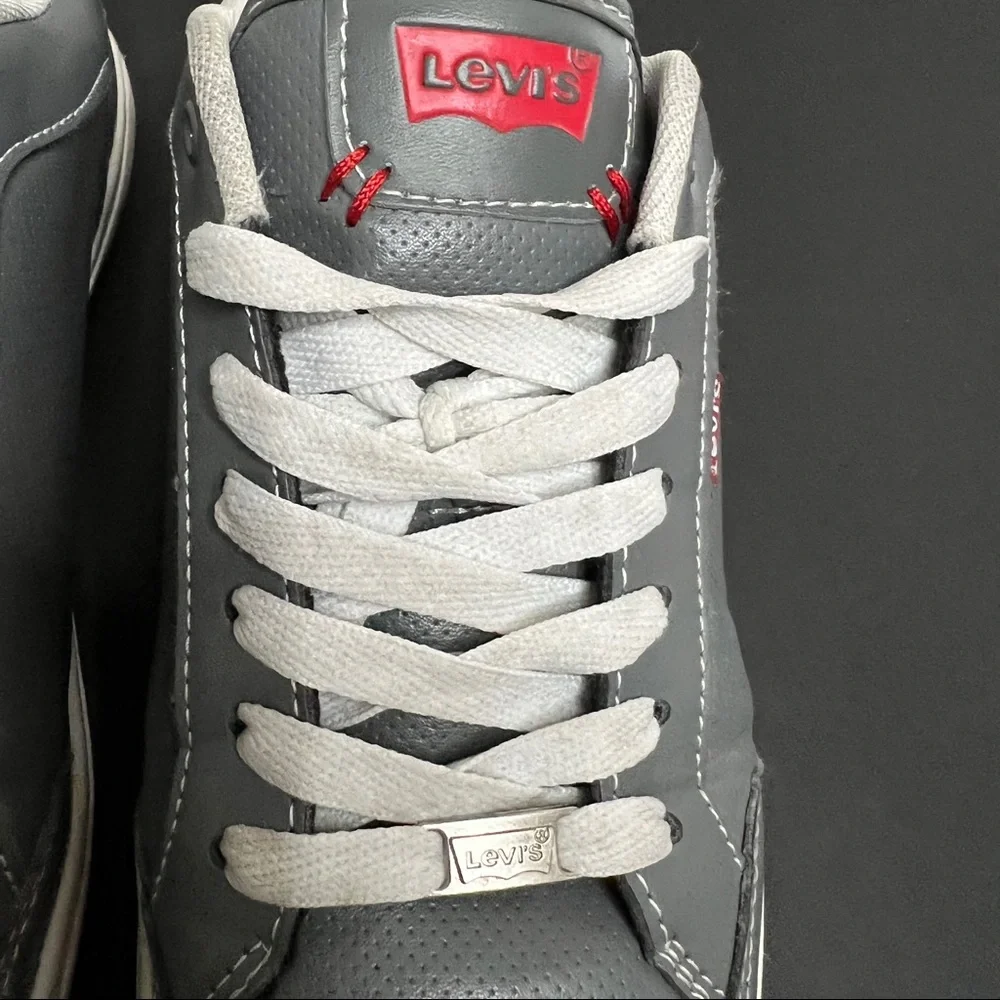 Levi's Gray and White Men's Sneakers